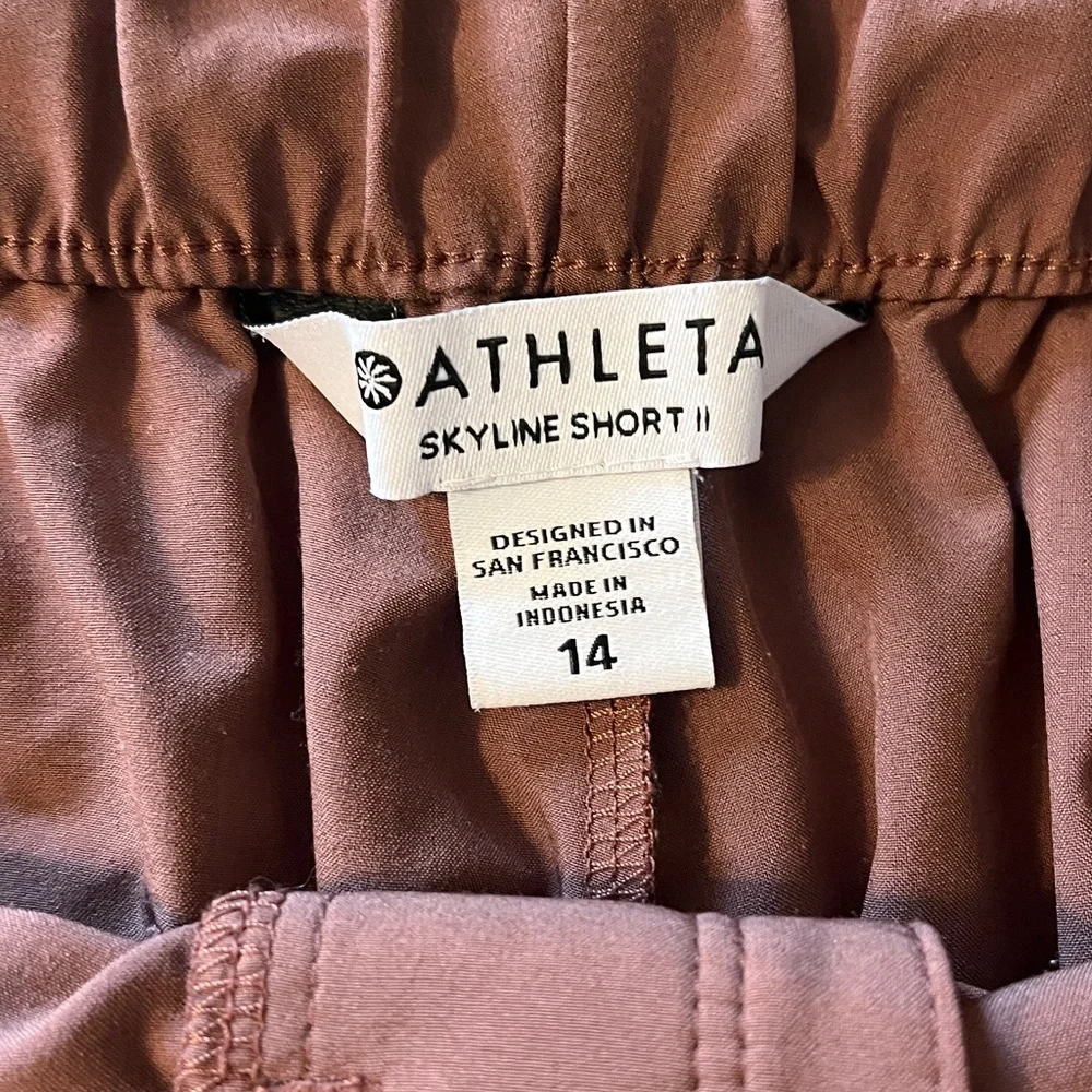 ATHLETA‎ Skyline II High Waisted Belted Shorts Brown (Hearth Rose) Size 14 - Picture 8 of 16